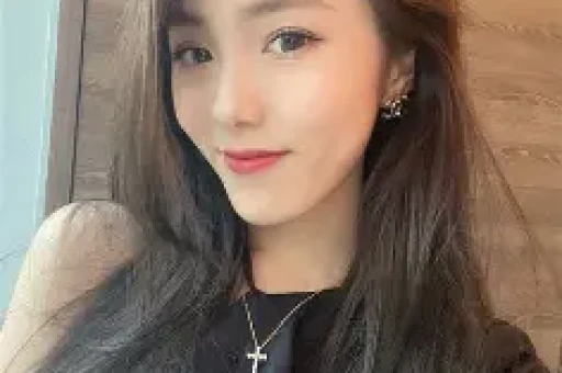 大批明星集体翻车董宇辉遭遇网友：这一次狼真的来了