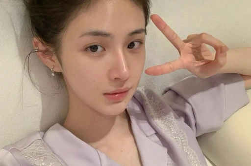 又3大瓜!深夜泡酒吧全身整容恋情曝光个个劲爆关晓彤也被牵连